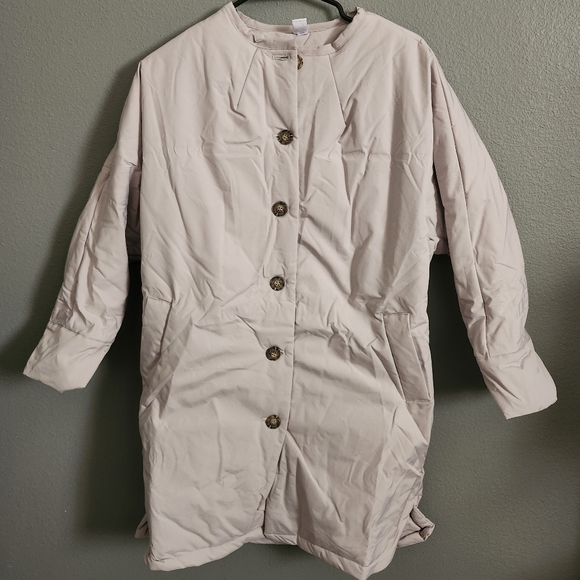 NYLON TRENCH COAT✨️ - Picture 4 of 11